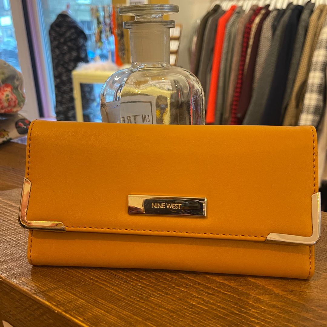 Nine west store yellow purse