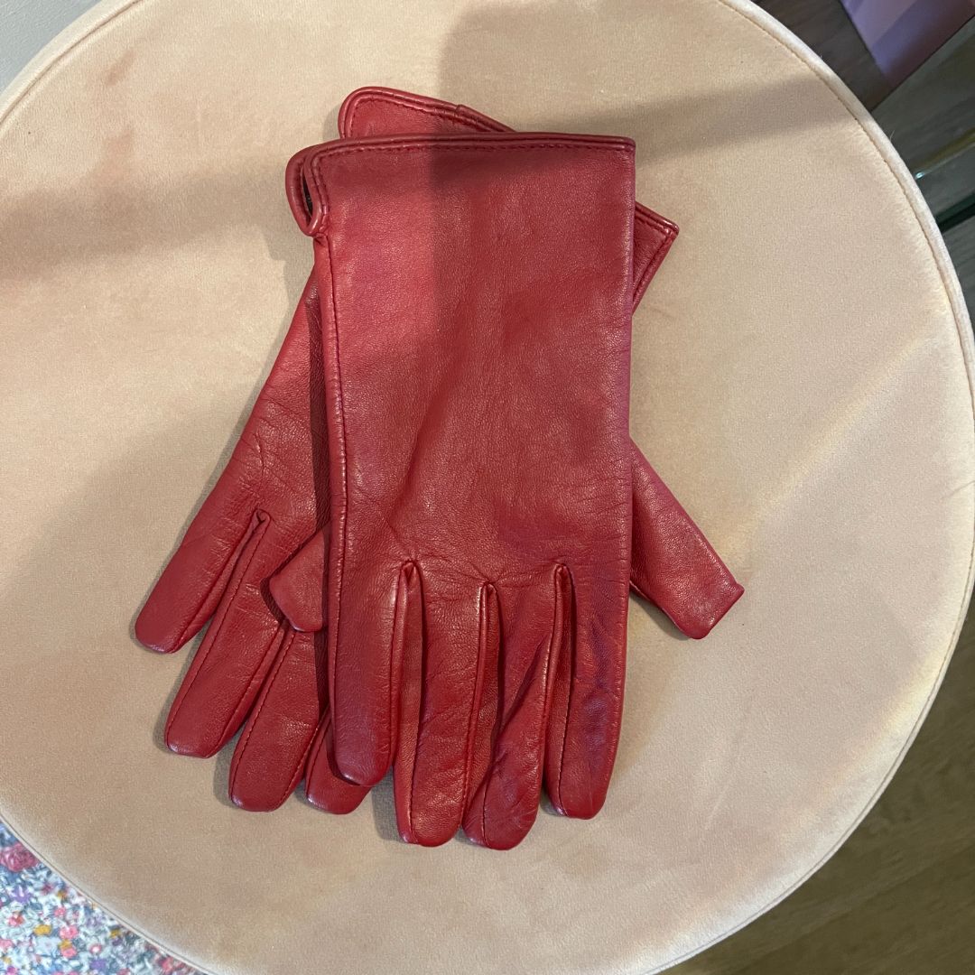 Red leather glove, Number 29, Accessories, red-leather-glove-768c, Accessories, ConsignCloud, New Arrivals, Number 29 Online